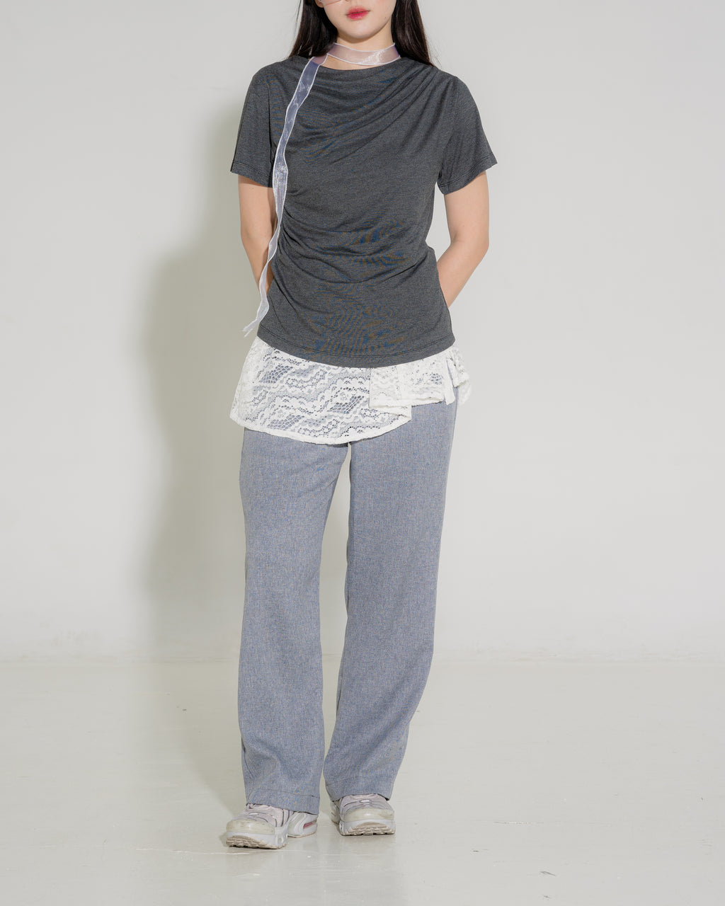 Jiwon Pants with lace