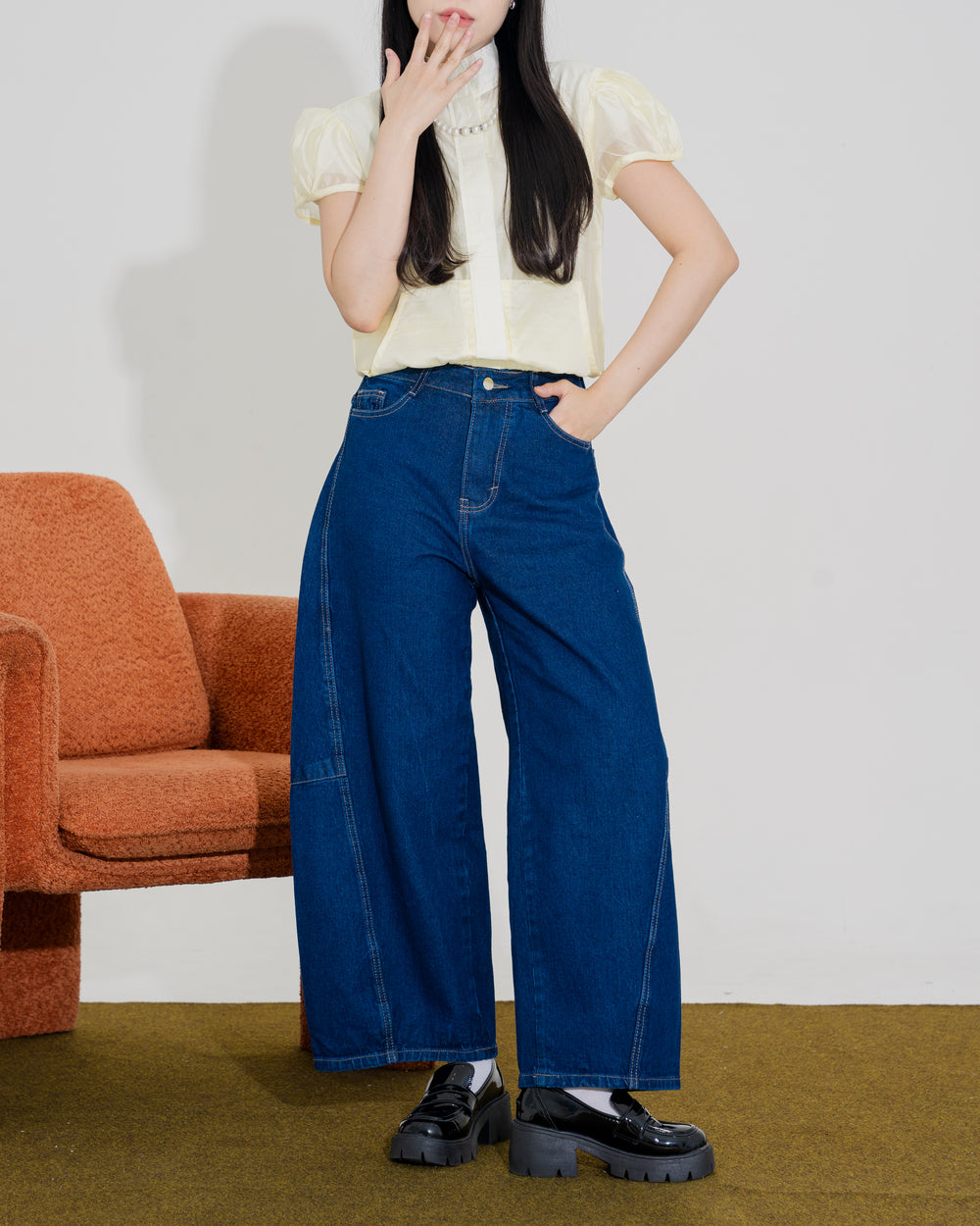 Jiye Barrel Jeans