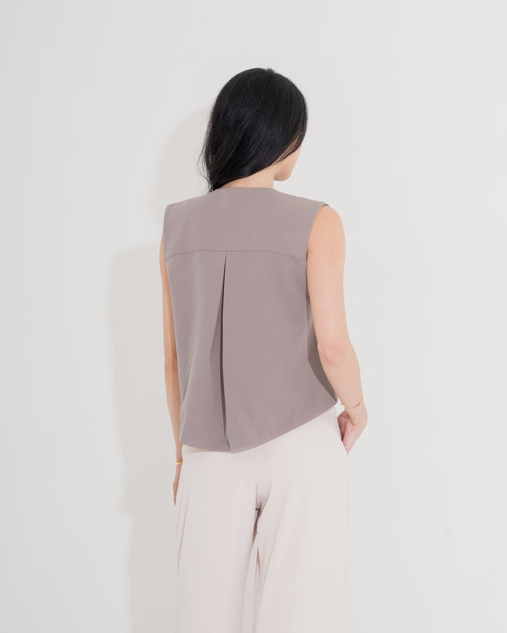 Somi Vest